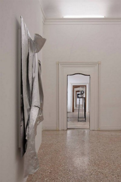 Studies on Shivering: The Third Degree,
2015,
exhibition view,
Pavilion of Croatia, 56a Venice Biennale,
photo: Aurlien Mole