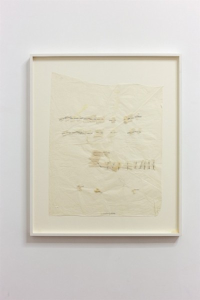 The Remainders of a Dream,
1975,
dressmaking pins and canvas on tissue paper,
cm 77 x 64 (sheet); cm 81 x 67 (framed), photo: Danilo Donzelli