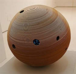 Miniverse 1. Interplanetary system,
2008,
video sculpture, wood cardboard, 5 videos screens,
45 cm